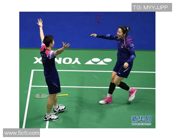 重庆羽毛球队区域防守创新之路:重塑战术与团队协作的全新篇章 重庆羽毛球队区域防守创新之路:重塑战术与团队协作的全新篇章