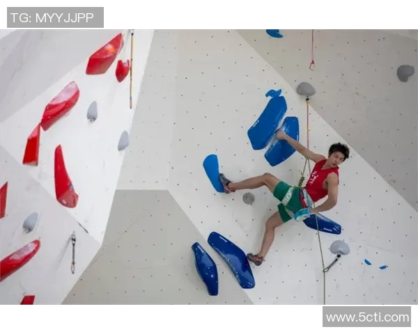 重庆攀岩队战术解析与训练策略探讨助力攀岩竞技水平提升 重庆攀岩队战术解析与训练策略探讨助力攀岩竞技水平提升