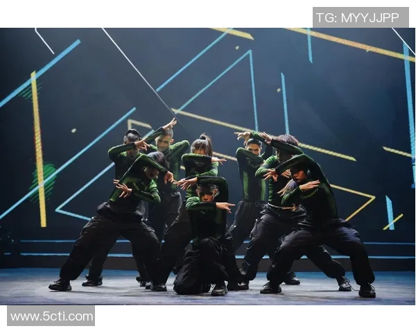 深圳街舞队耐力之争引发热议舞者们的坚持与挑战交织的故事